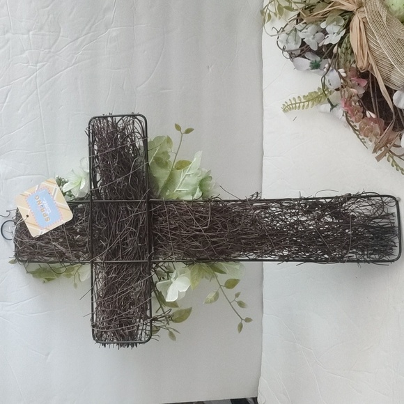 Easter Cross Decoration Set - Picture 7 of 14